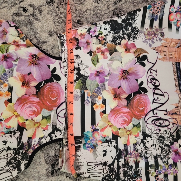 Just Love London Cutout Dress - Picture 8 of 9